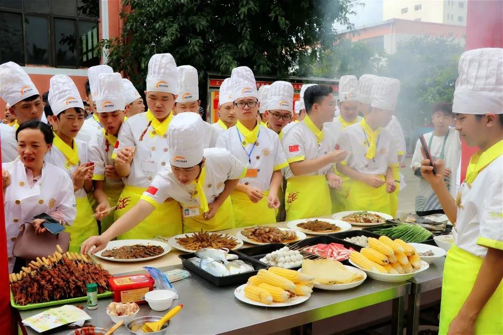 海南厨师学校
